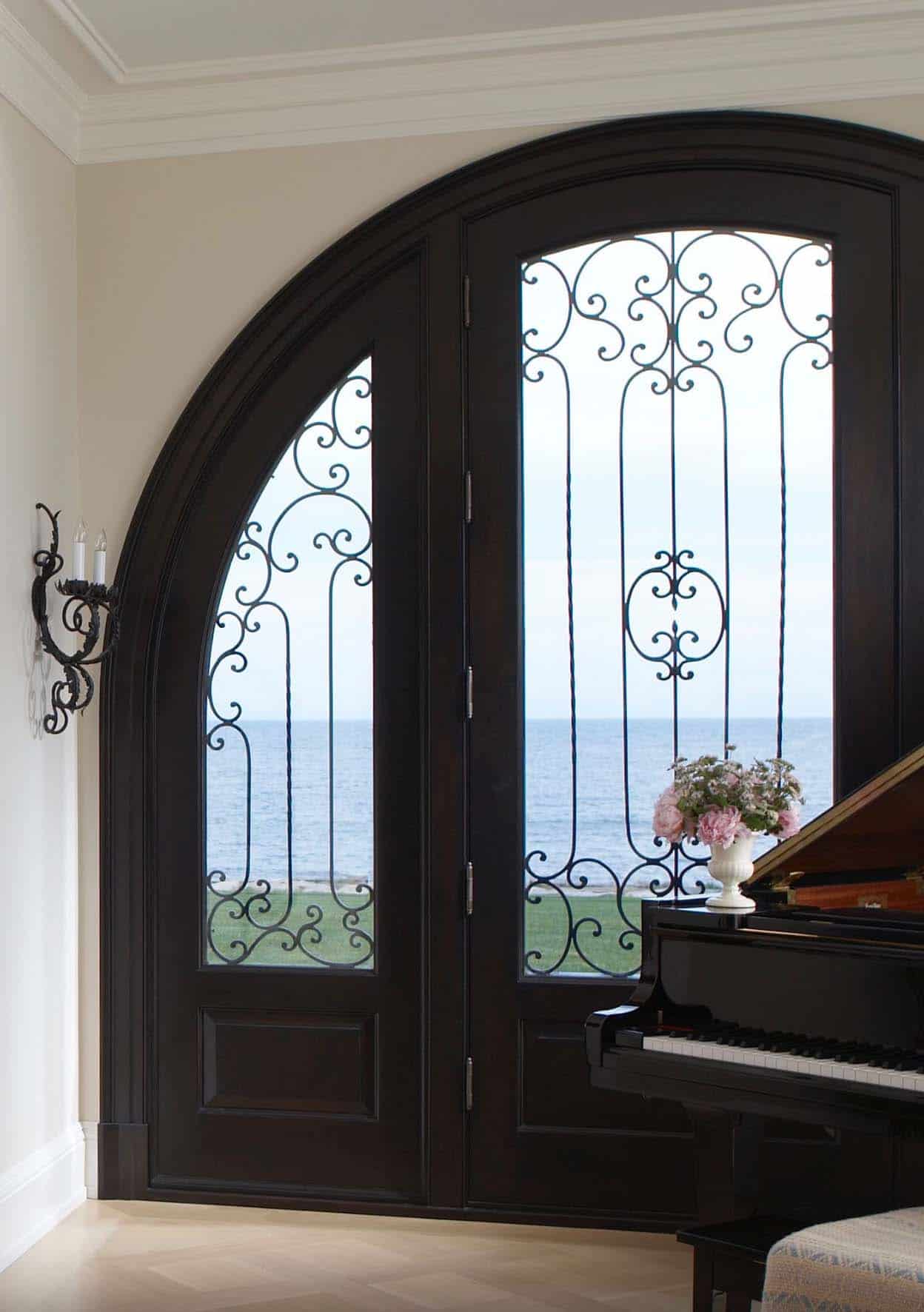 traditional style front entry hall