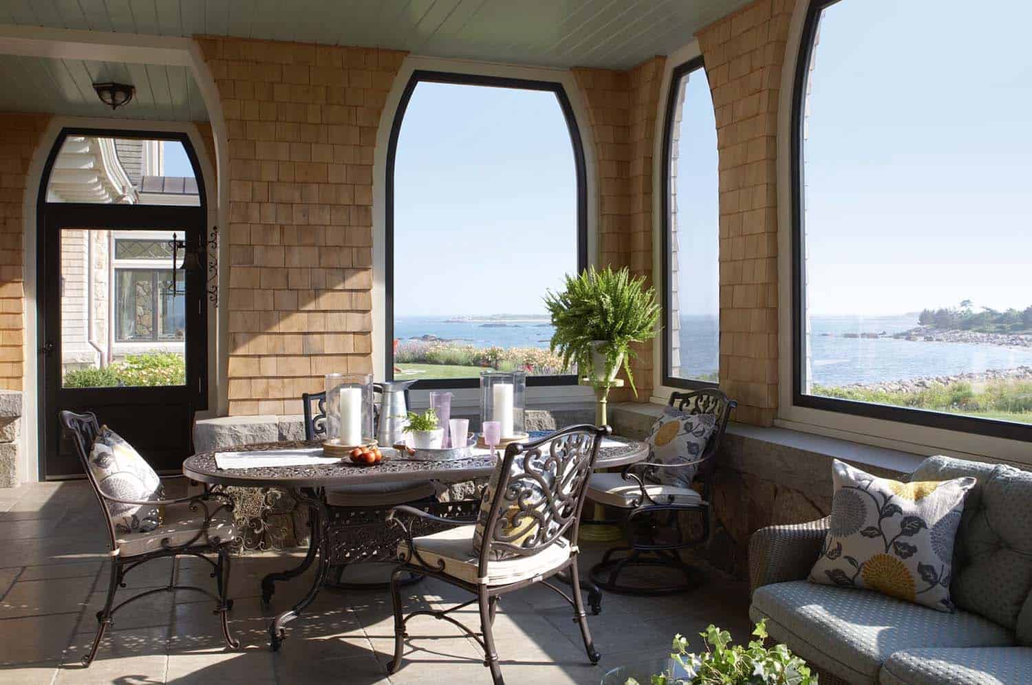 traditional style screen porch with a full bath and kitchenette overlooking the Atlantic Ocean