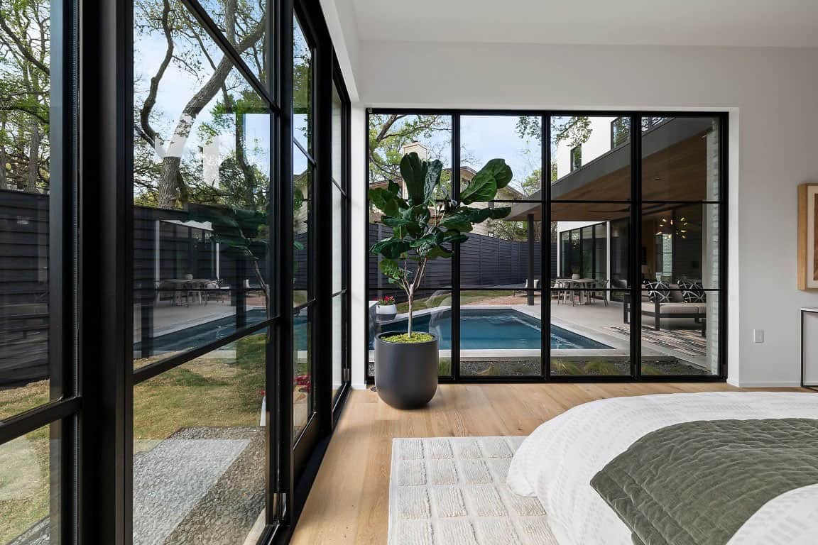 transitonal-modern-bedroom-with-sliding-glass-doors