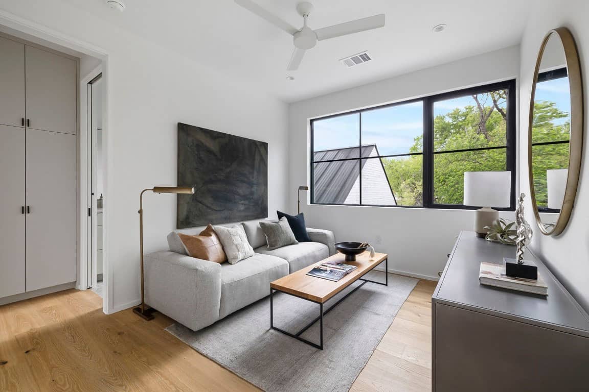 transitonal-modern-family-room