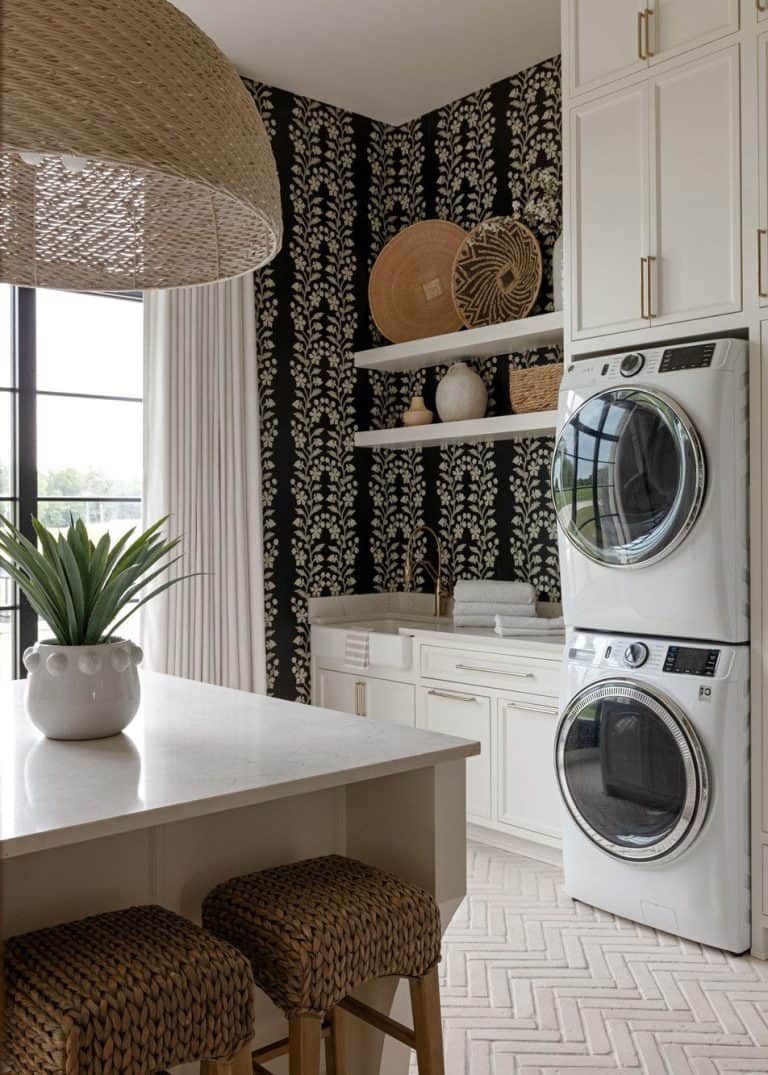 21 Amazing Ideas for Laundry Rooms with Stacked Washer Dryers