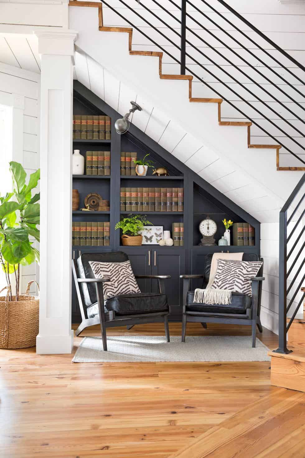 cozy-library-nook-under-the-stairs