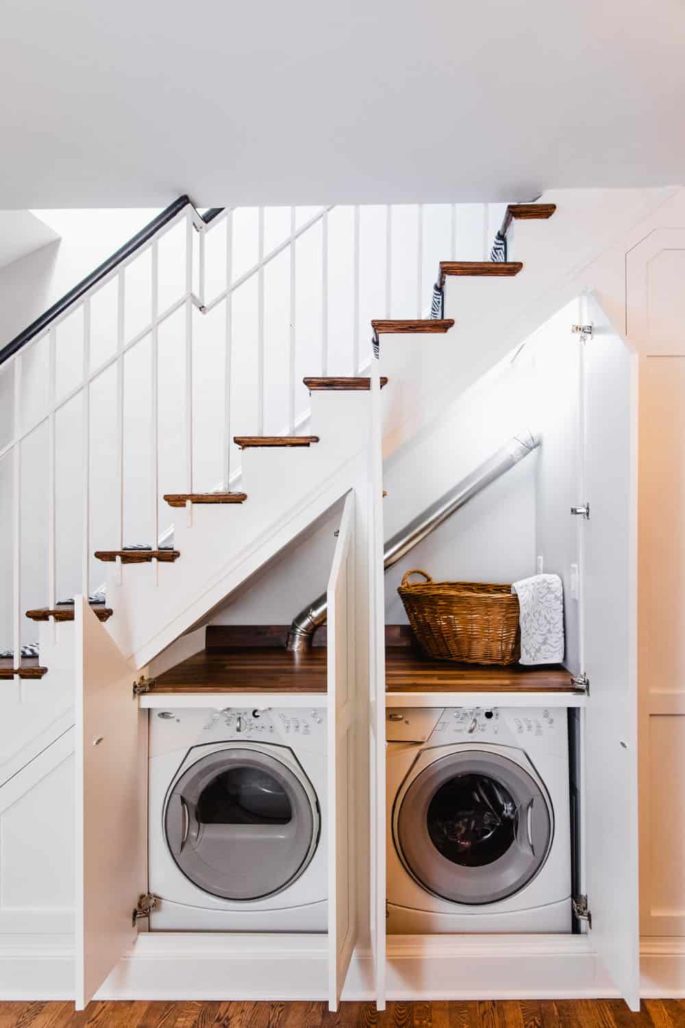 hidden-small-laundry-room-under-the-stairs