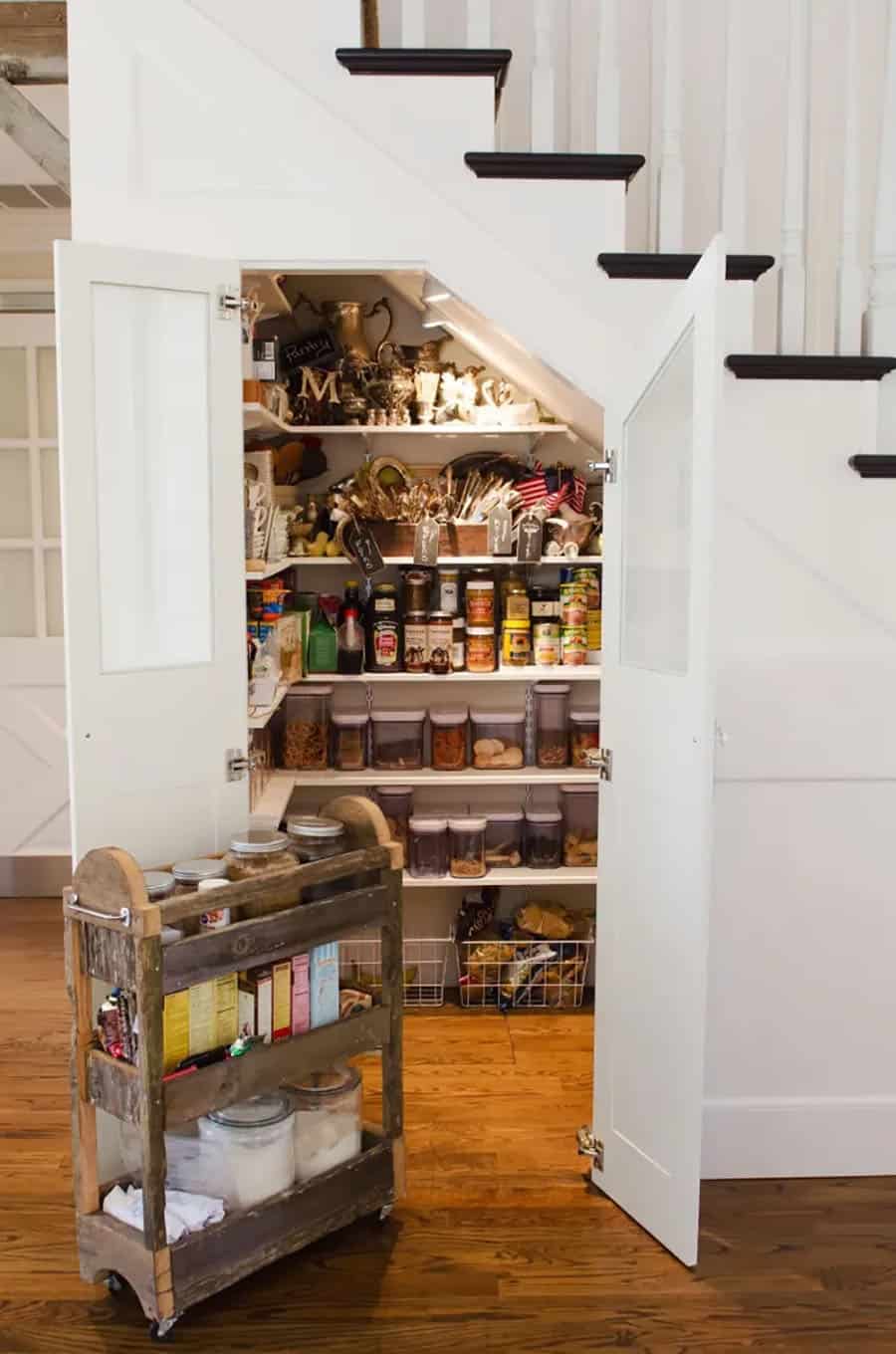 kitchen-pantry-under-the-stairs