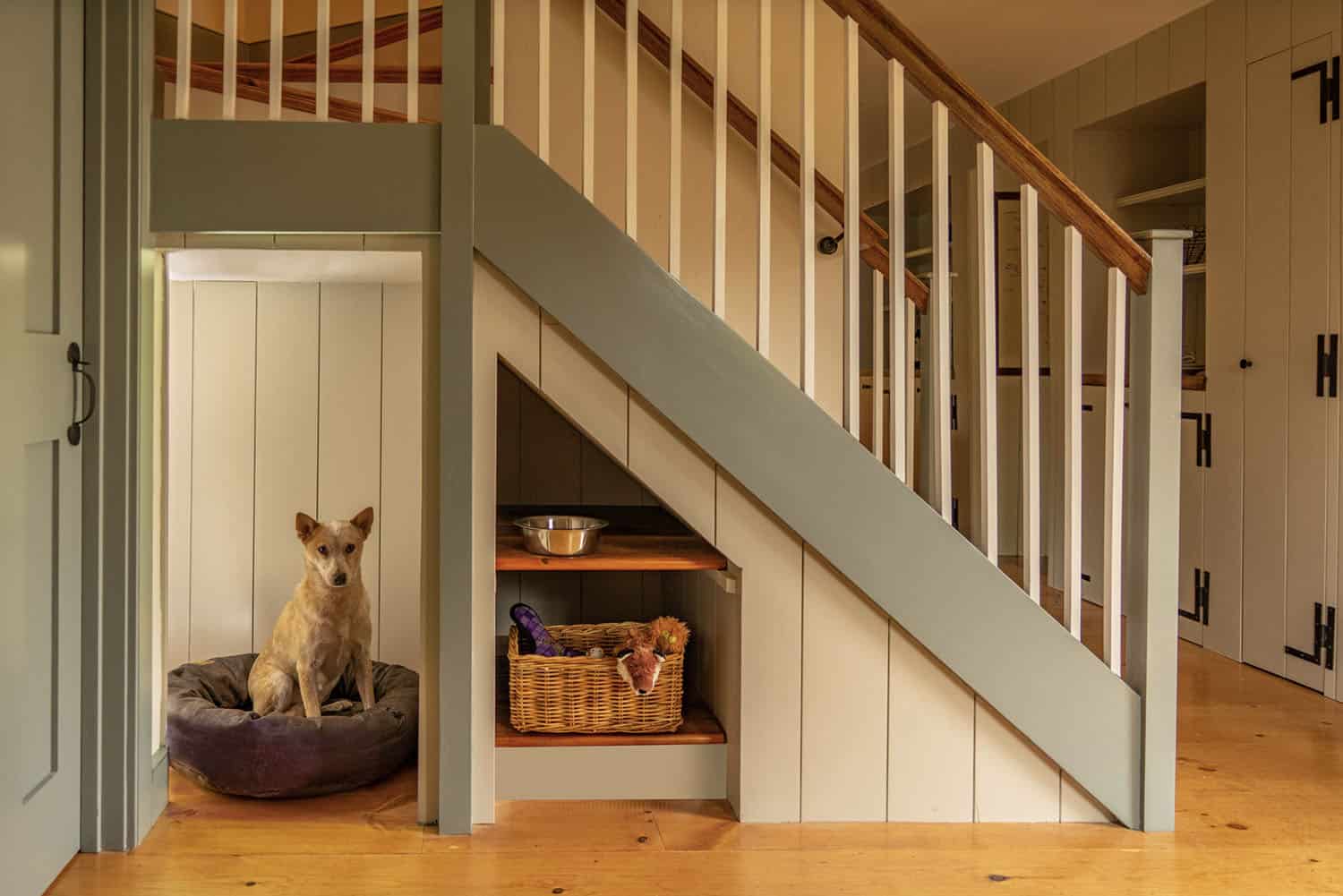 built-in-dog-bed-under-the-stairs