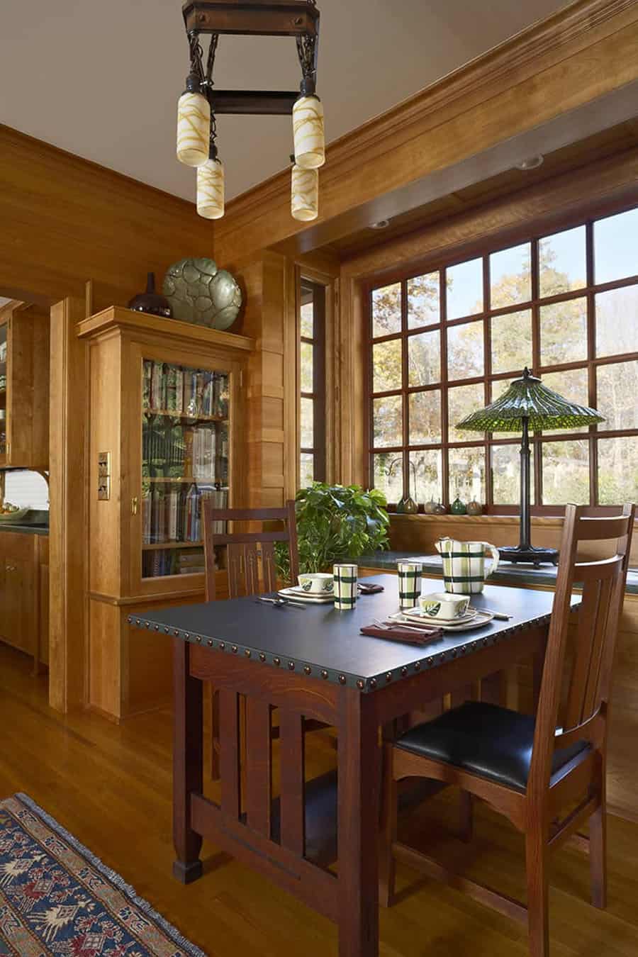 craftsman-style-dining-room