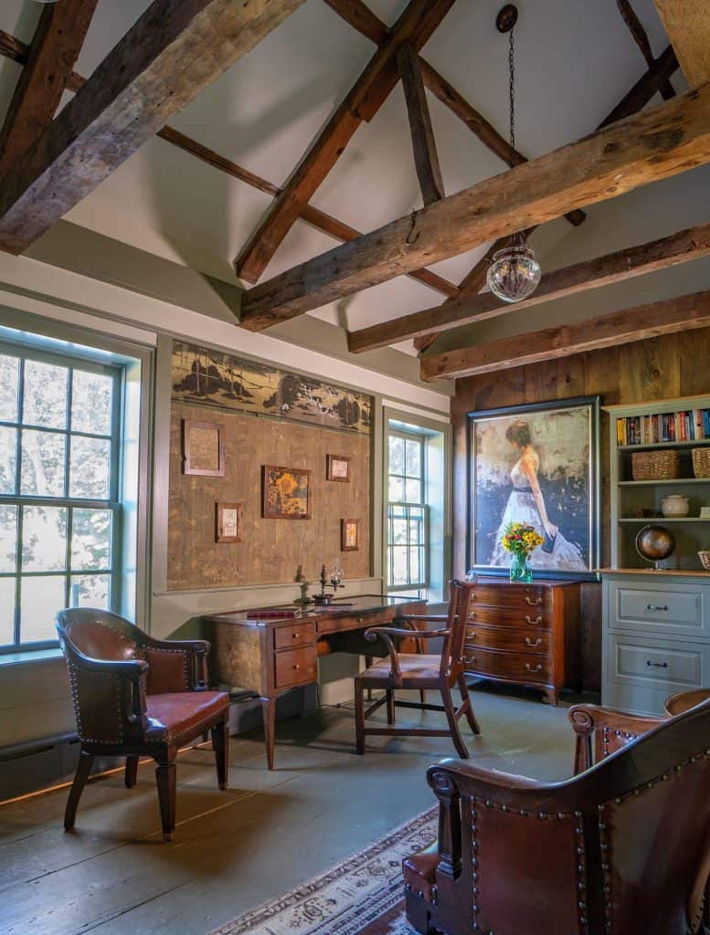 1790 Massachusetts farmhouse gets beautifully restored to its former glory