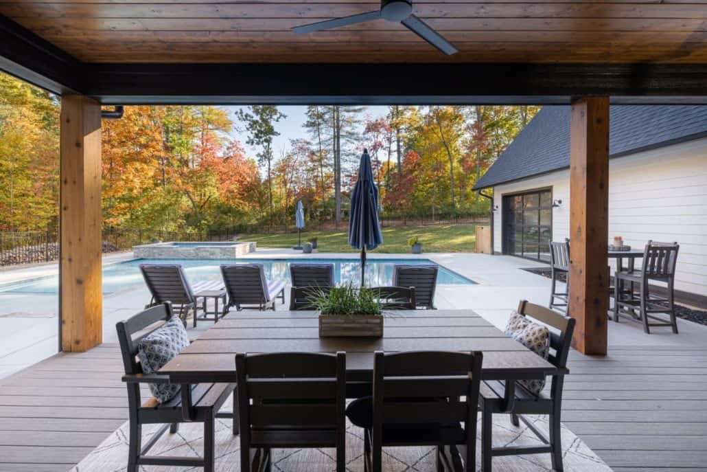 custom-modern-farmhouse-covered-patio
