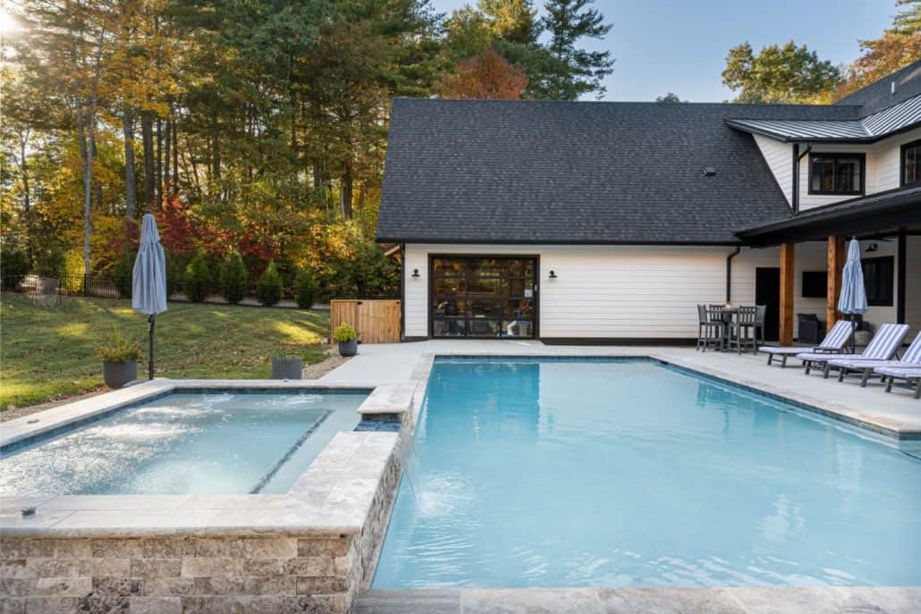custom-modern-farmhouse-pool