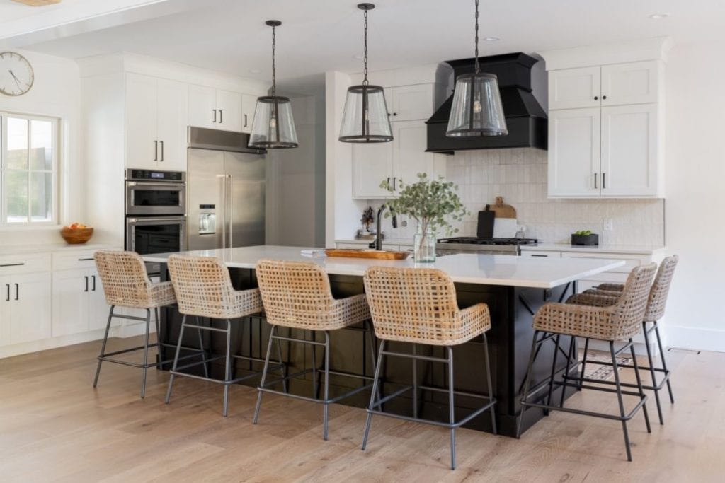 Dream Home Tour: A North Carolina modern farmhouse with amazing interiors