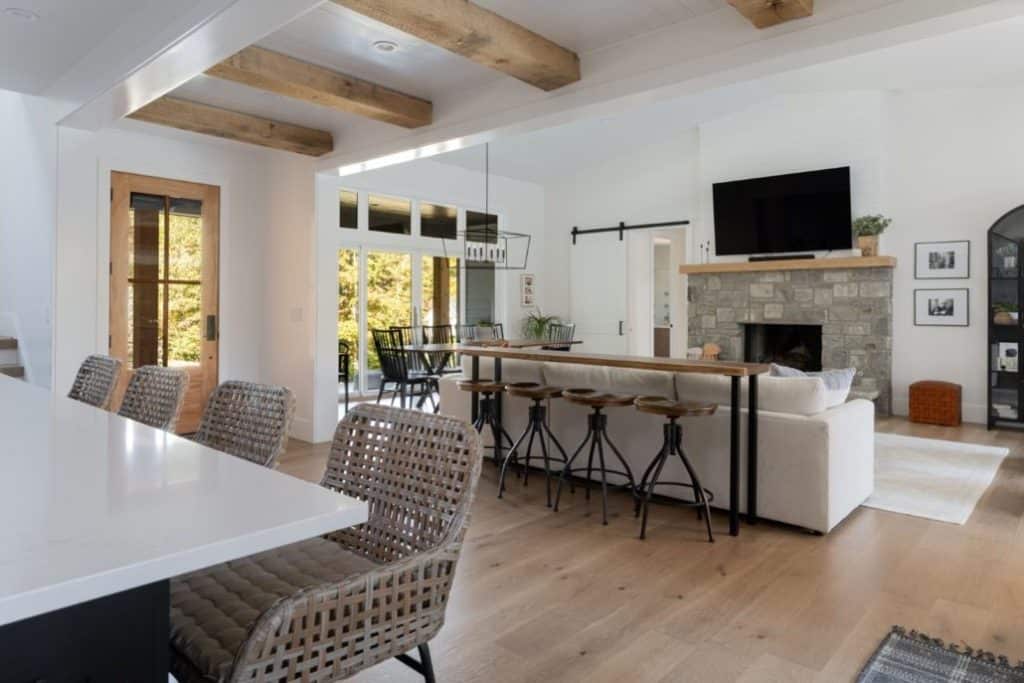 Dream Home Tour: A North Carolina modern farmhouse with amazing interiors