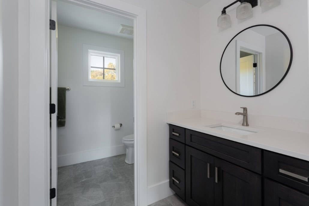 kids-bathroom-designs-dark-wood-vanity