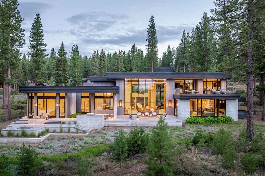 Modern mountain dwelling has majestic views of the Sierra Nevada Mountains