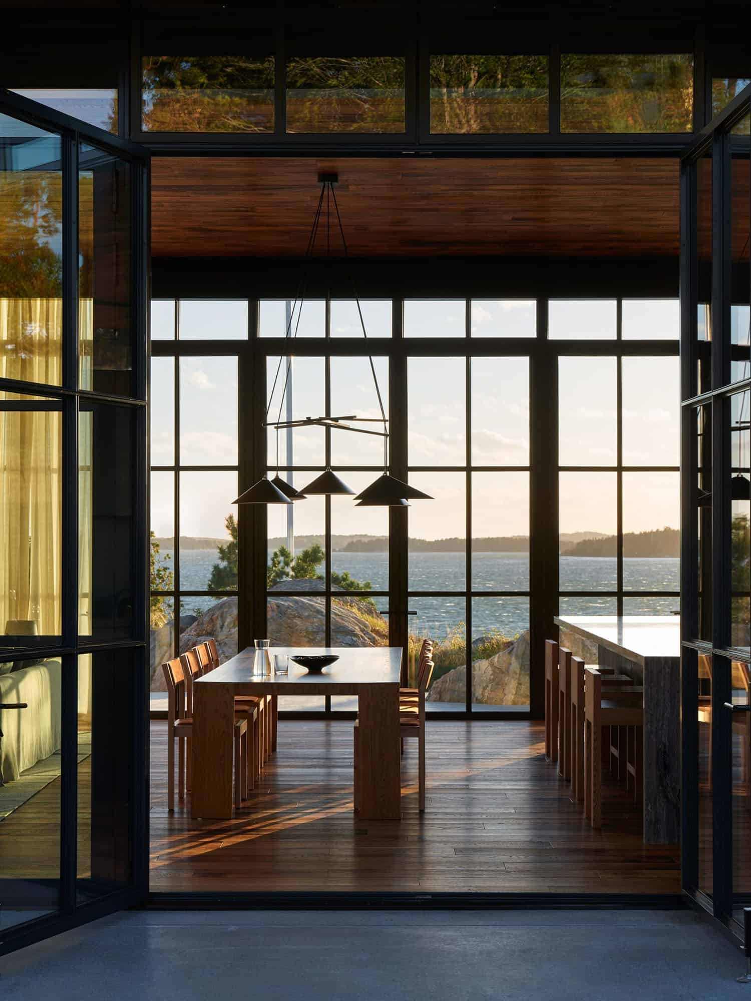 modern-dining-room