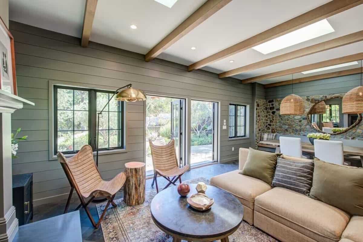 farmhouse-style-family-room