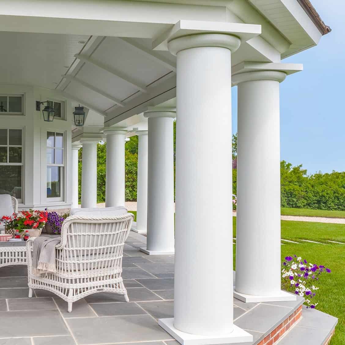 coastal-style-home-covered-patio