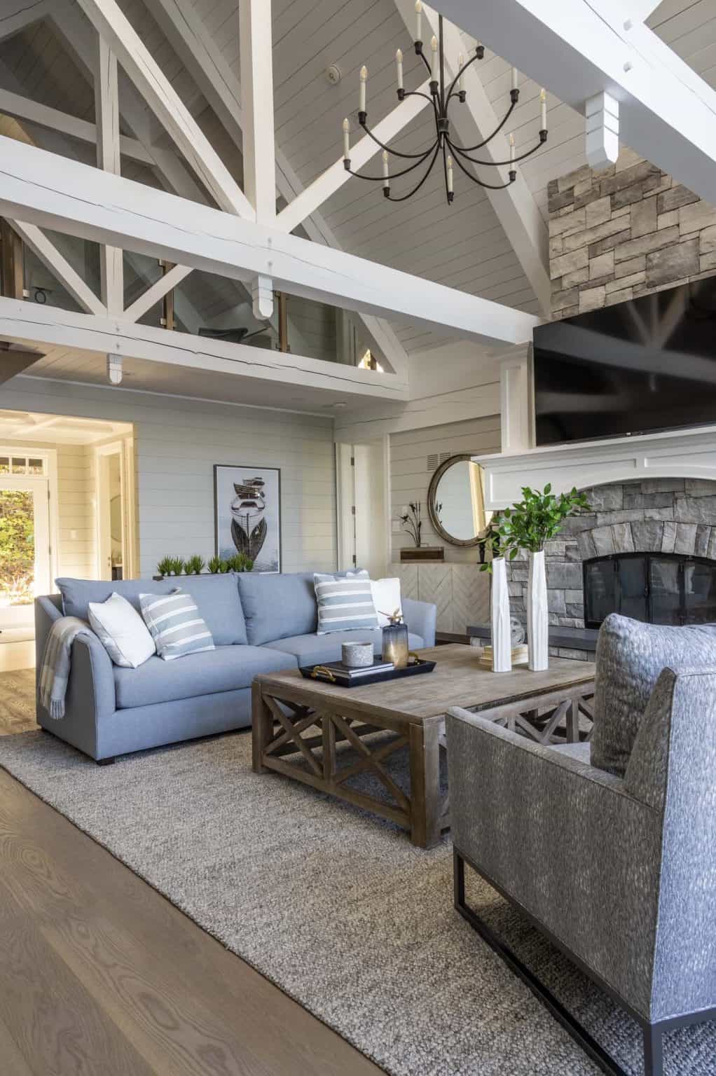This renovated Lake Muskoka house offers a serene and inviting getaway