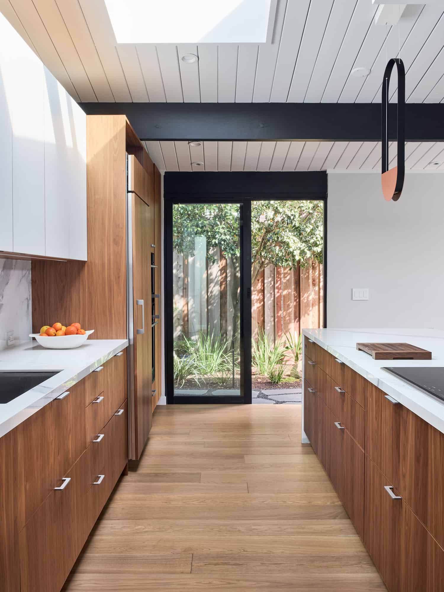 midcentury-modern-kitchen