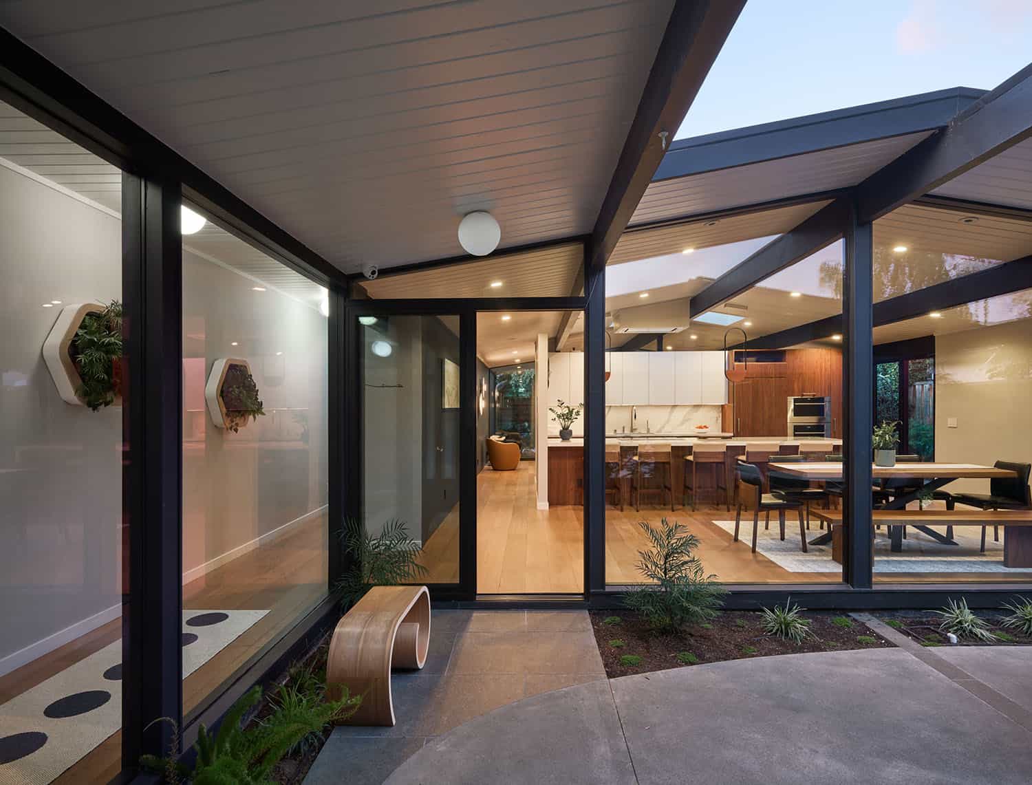 midcentury-modern-home-exterior-entry