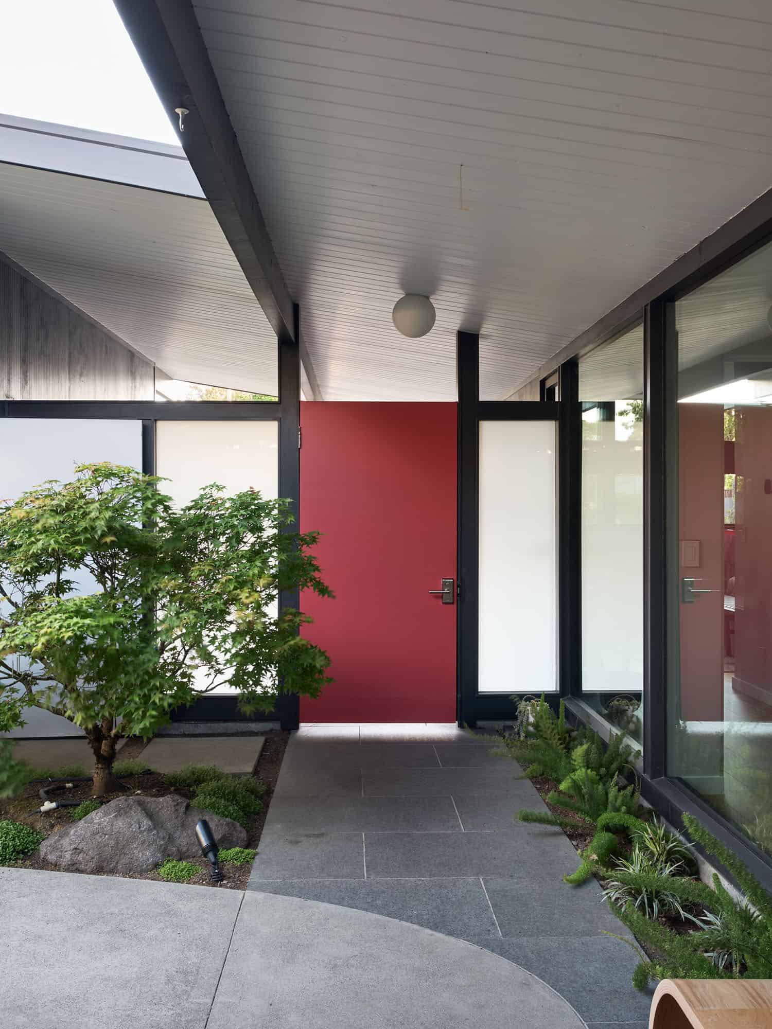 midcentury-entry