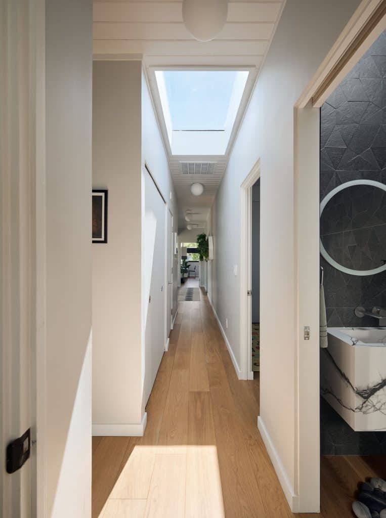 An Eichler home in Palo Alto gets renovated with a fabulous courtyard