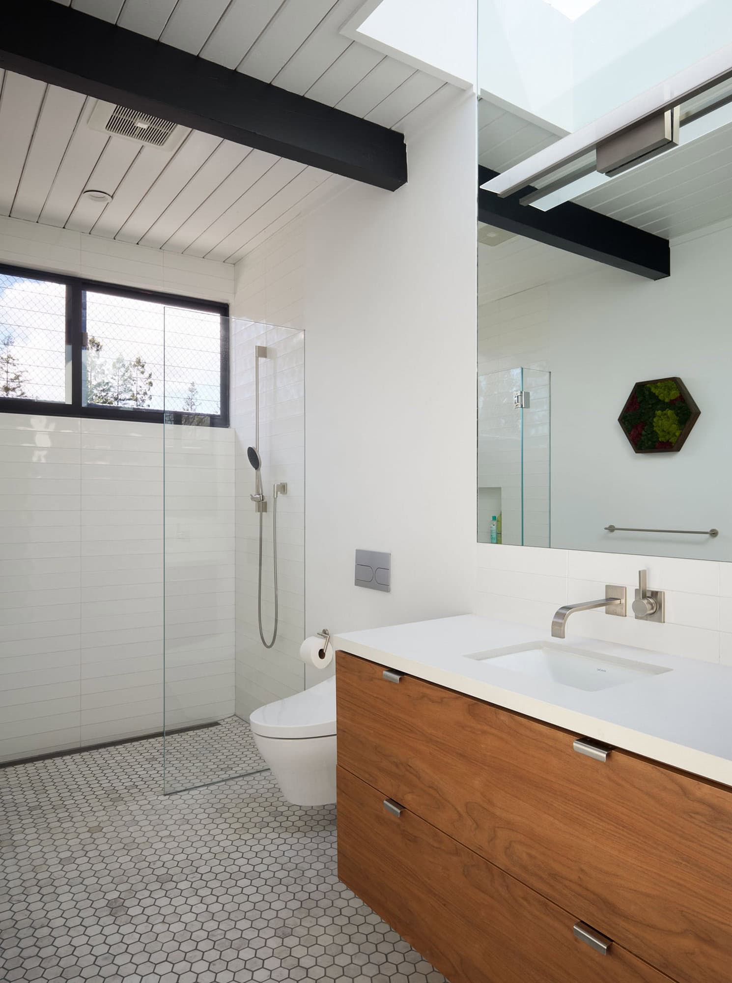 midcentury-bathroom