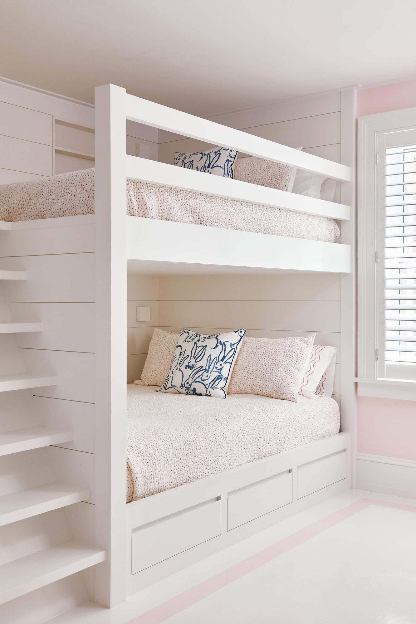 modern-beach-style-girls-bunk-bedroom