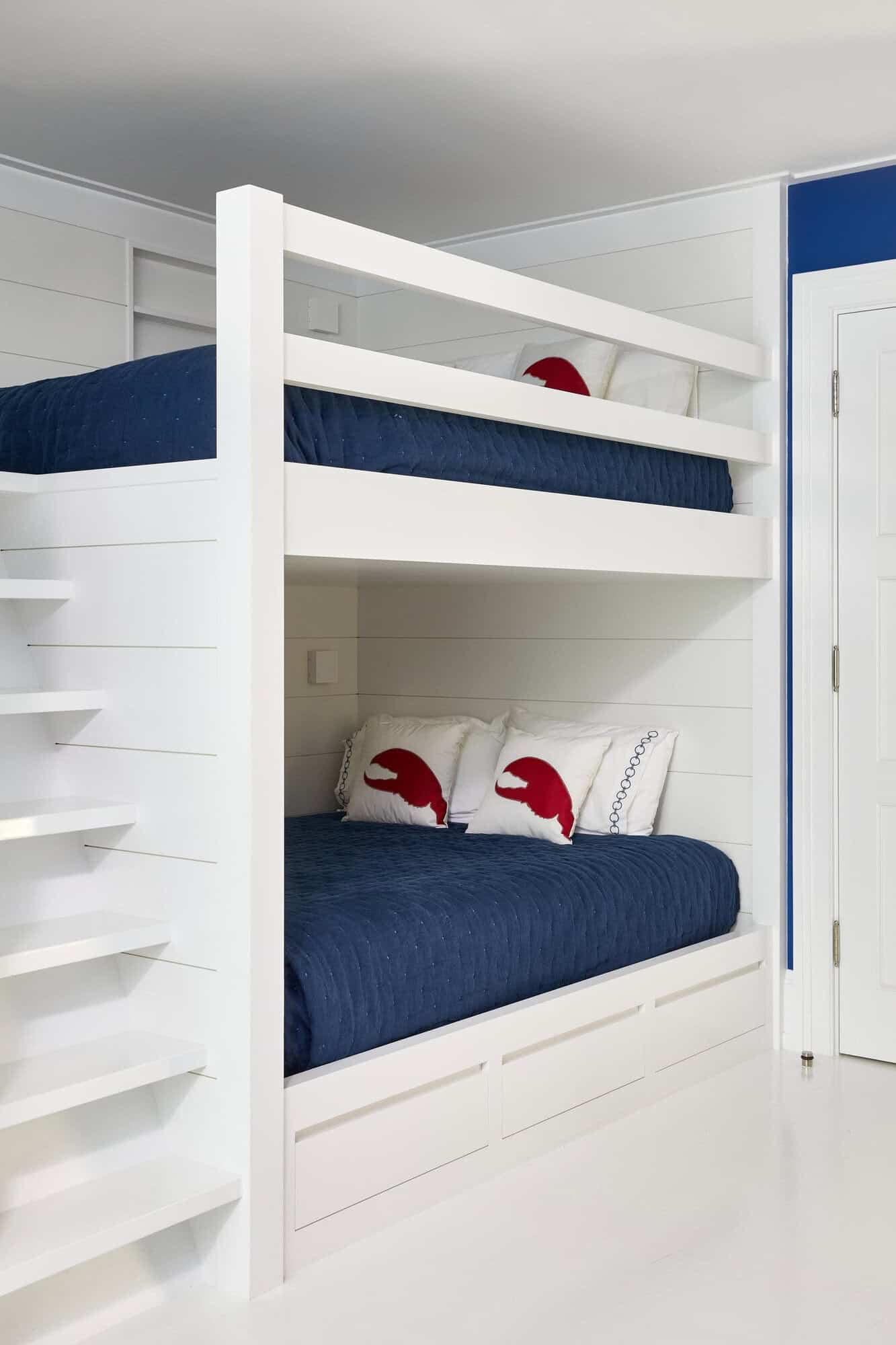 modern-beach-style-boys-bunk-bedroom