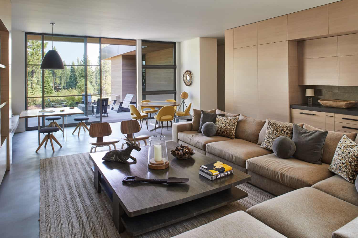 modern-family-room