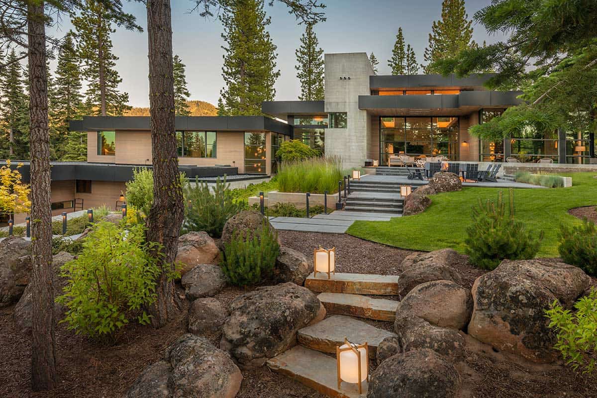 modern-mountain-home-exterior-landscape