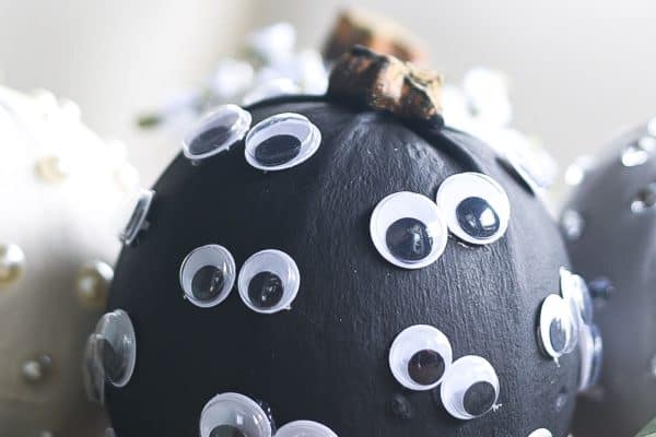 featured posts image for 28 Amazing and Creative Pumpkin Painting Ideas For Halloween