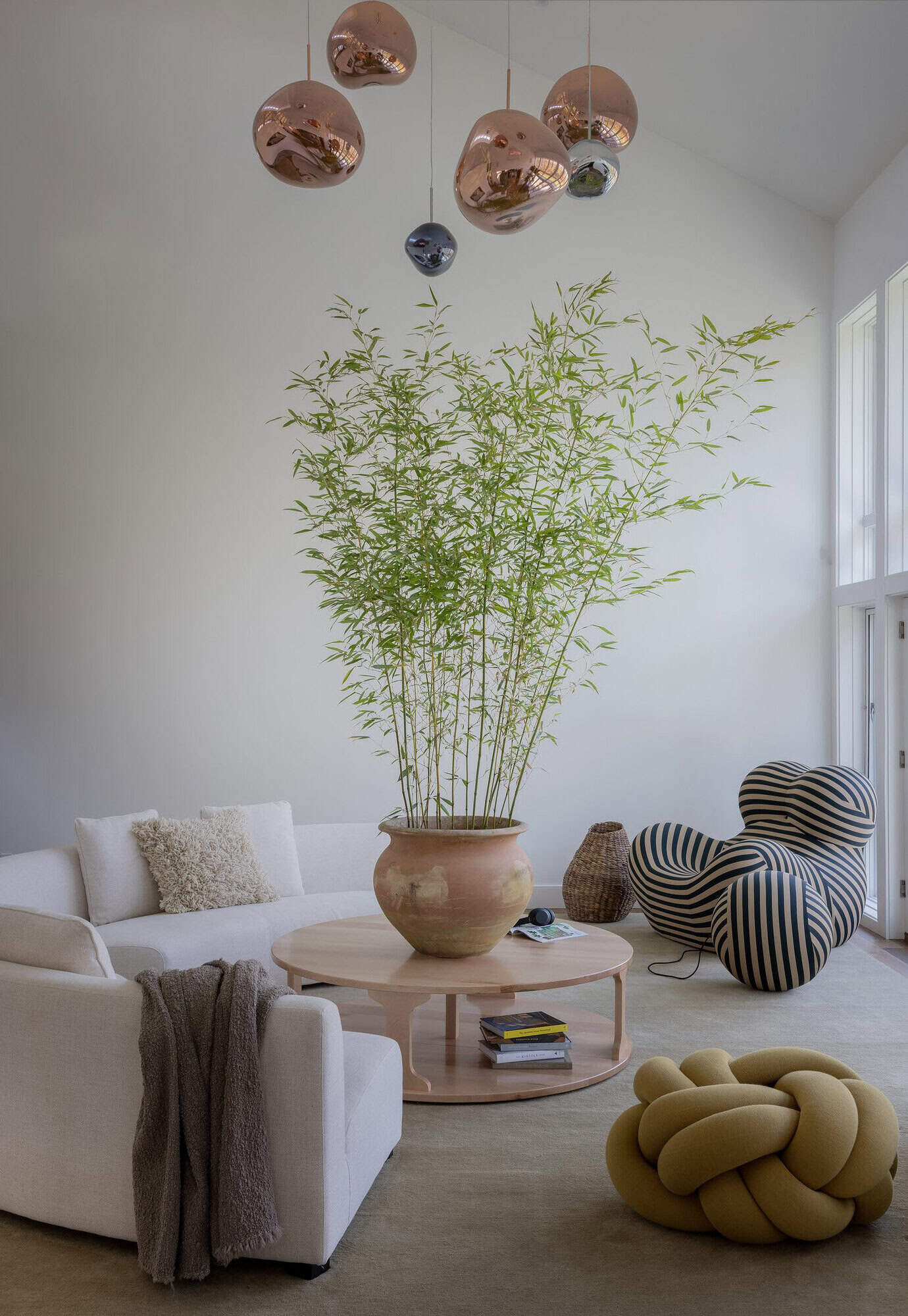 contemporary-living-room