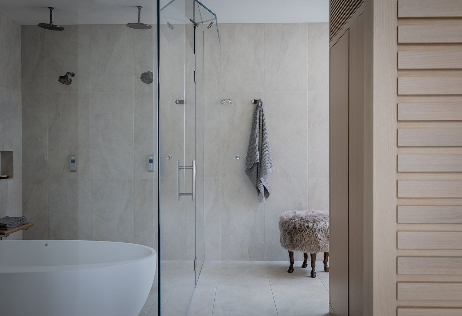 contemporary-bathroom