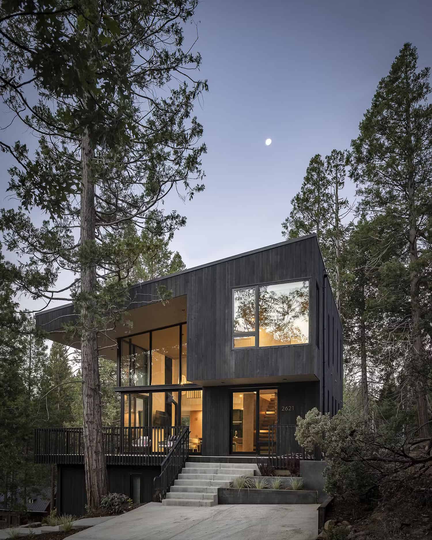 modern-cabin-exterior-at-dusk