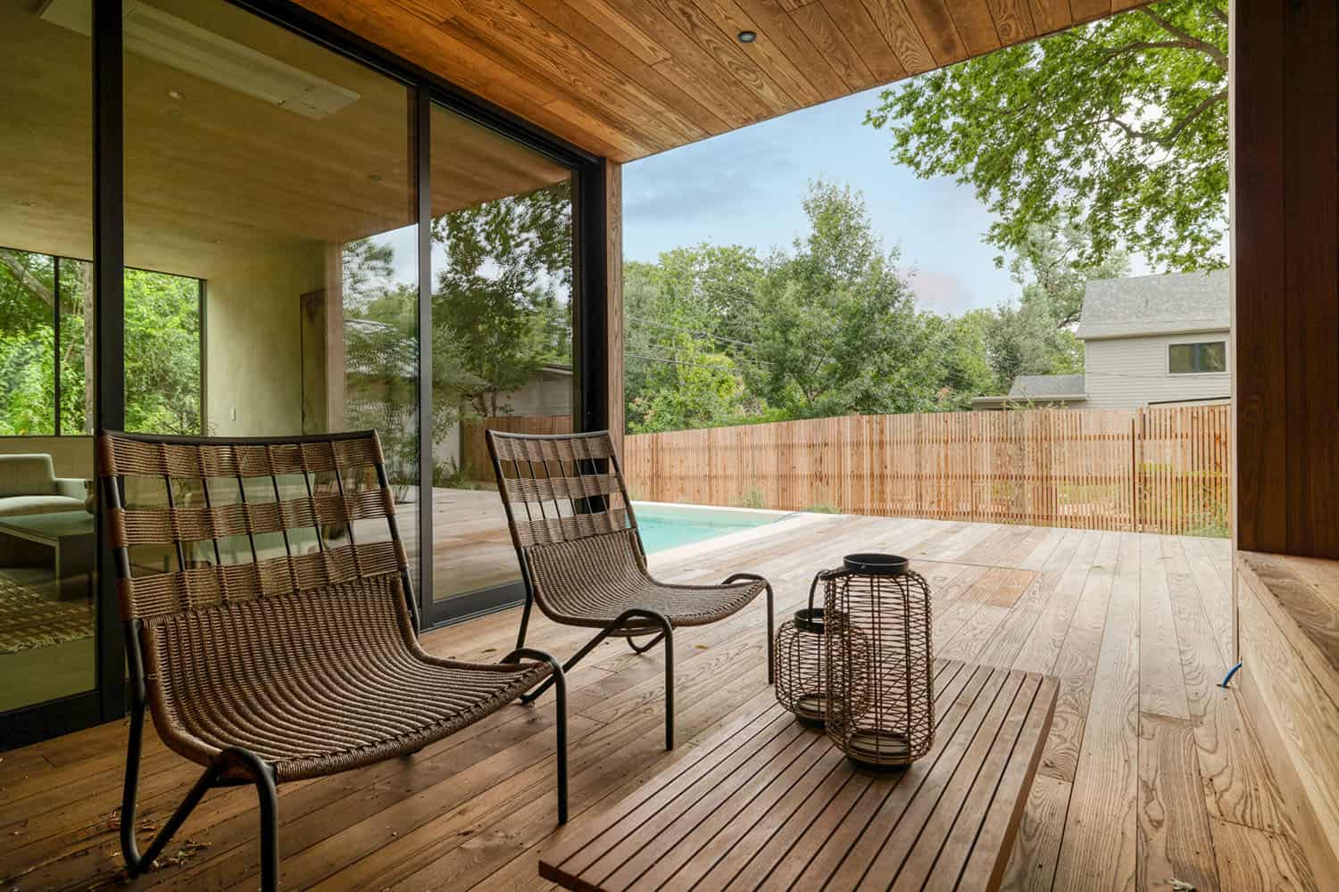 modern-covered-patio