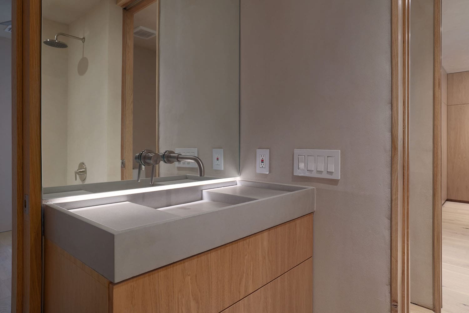modern-bathroom-vanity