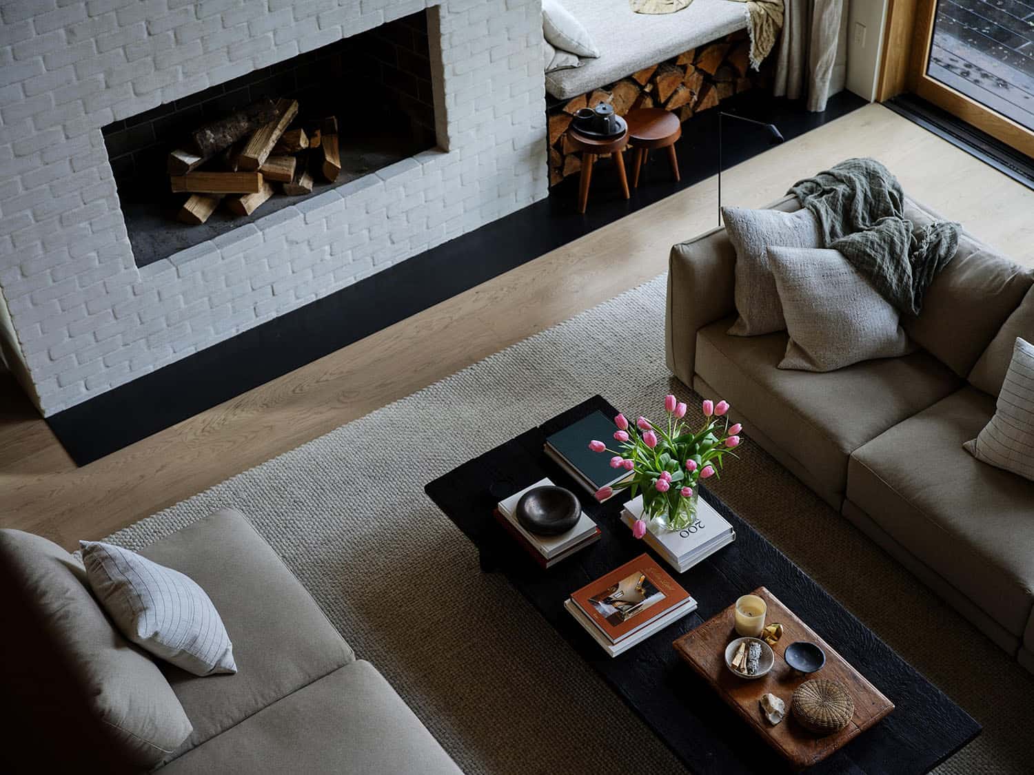 minimalist-wabi-sabi-living-room-with-a-fireplace
