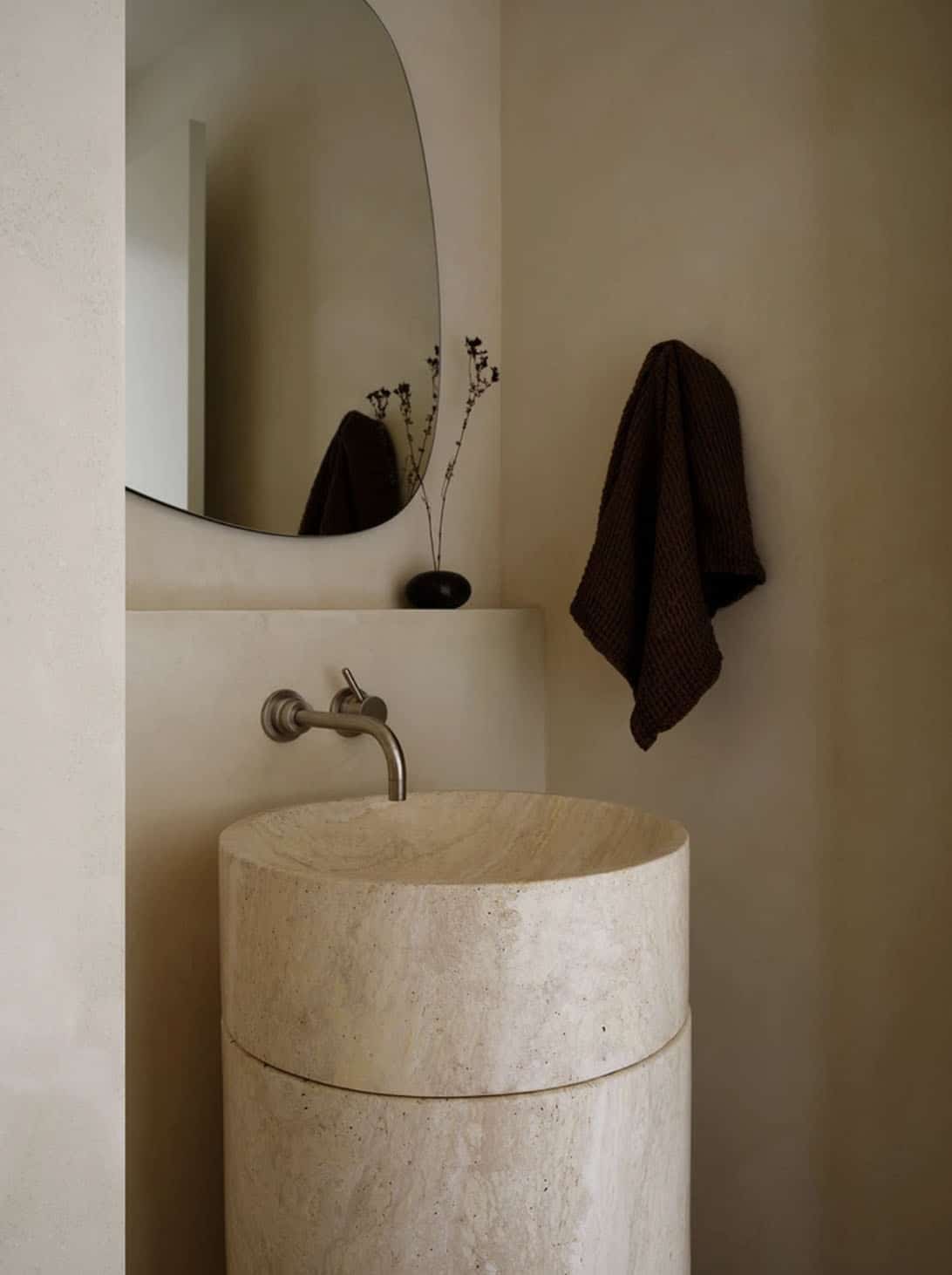 minimalist-wabi-sabi-powder-room