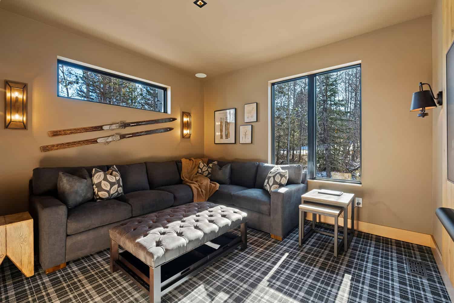 modern-mountain-style-family-room