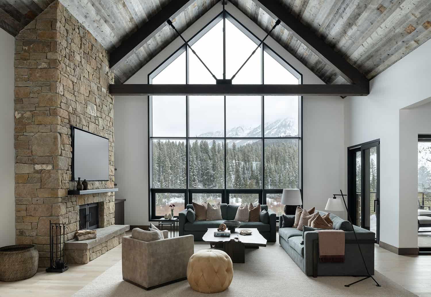 modern-mountain-style-living-room