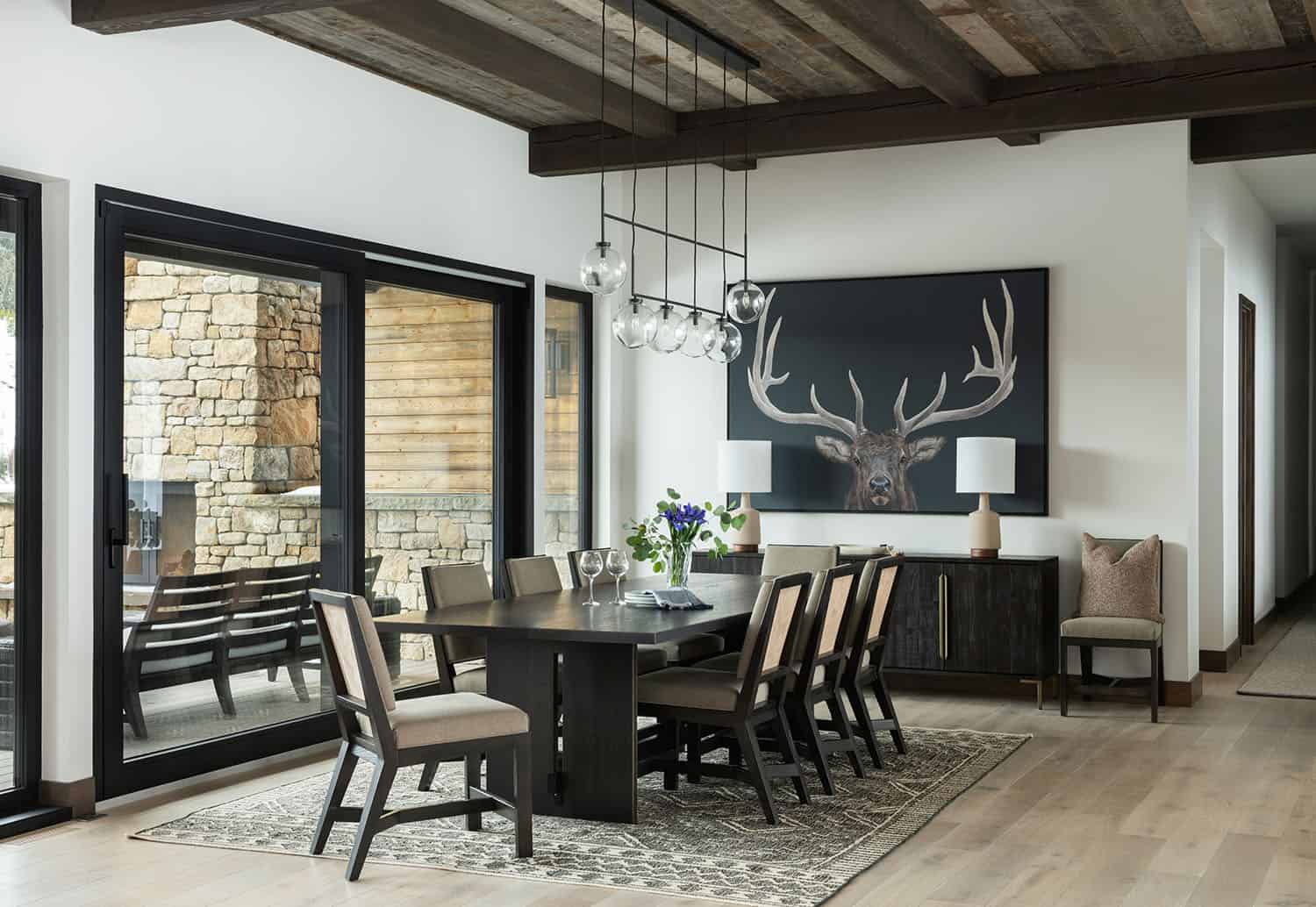 modern-mountain-style-dining-room