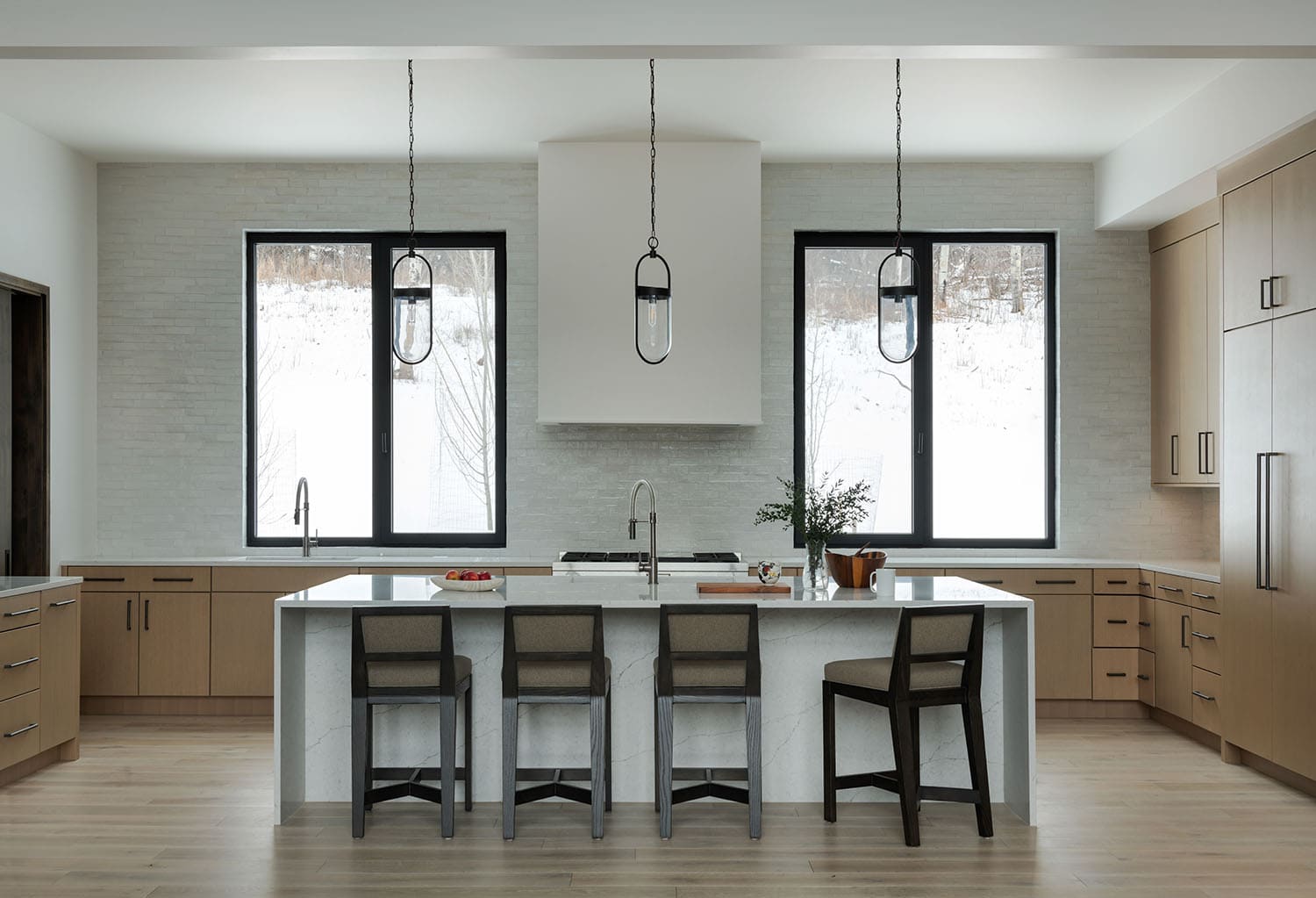 modern-mountain-style-kitchen