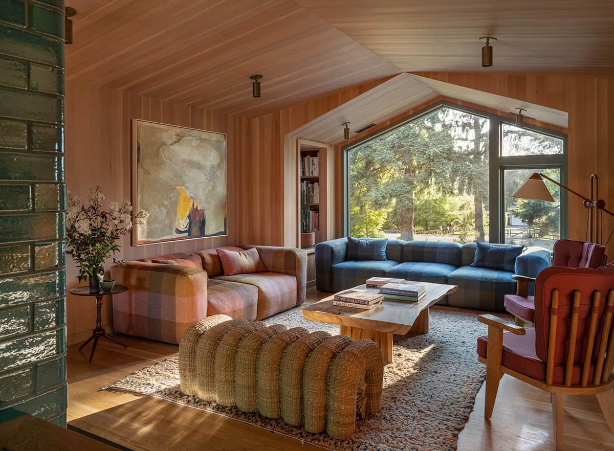 contemporary-living-room
