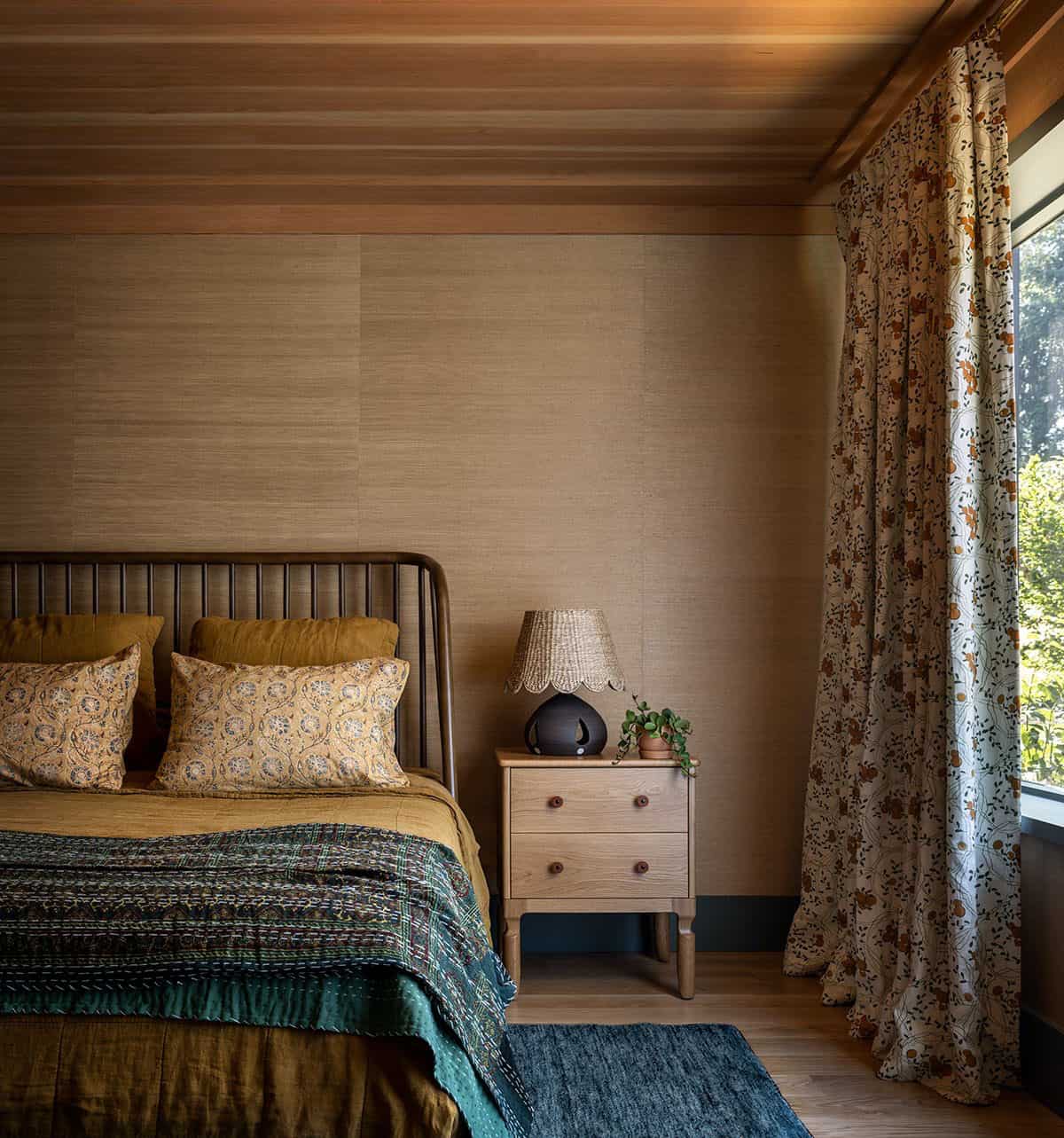 contemporary-bedroom