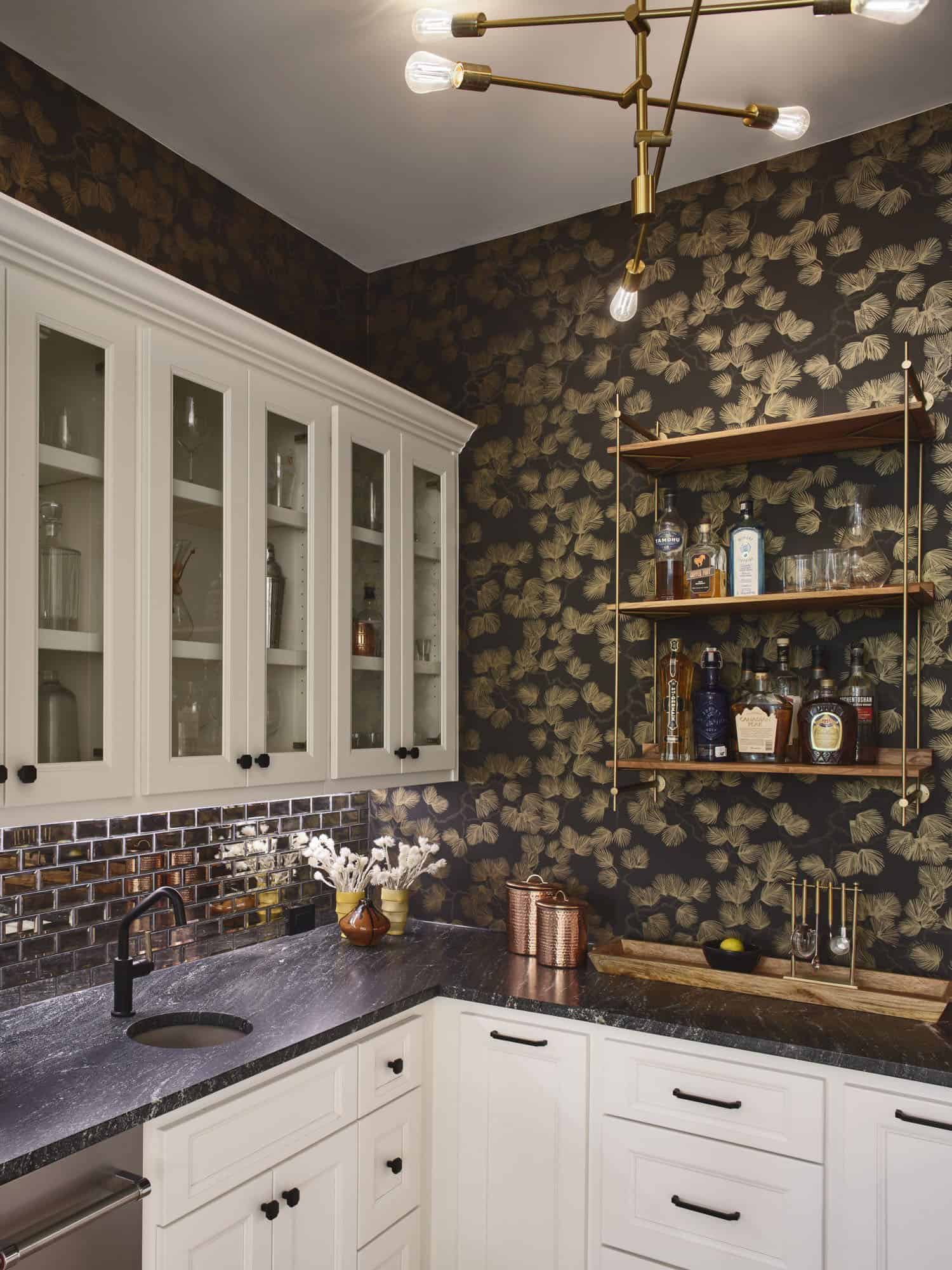 traditional-style-walk-in-pantry