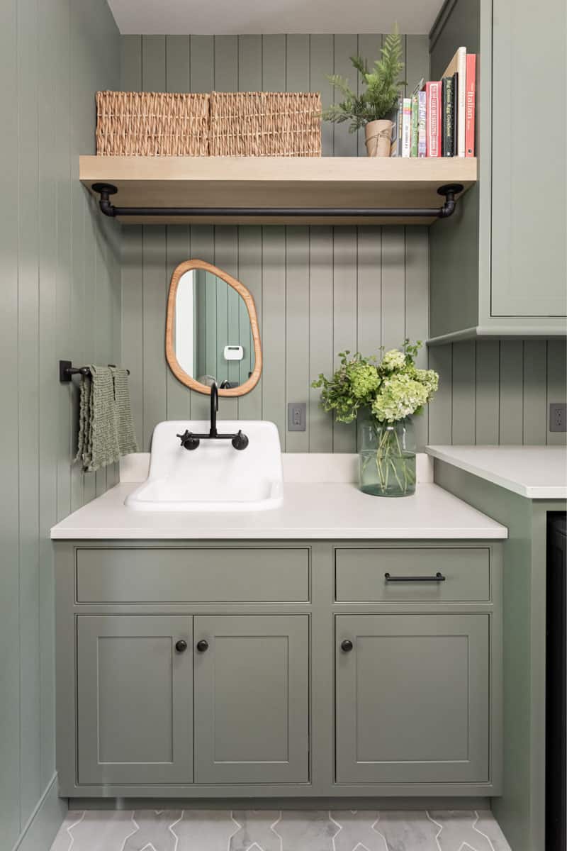 european-inspired-mountain-home-laundry-room