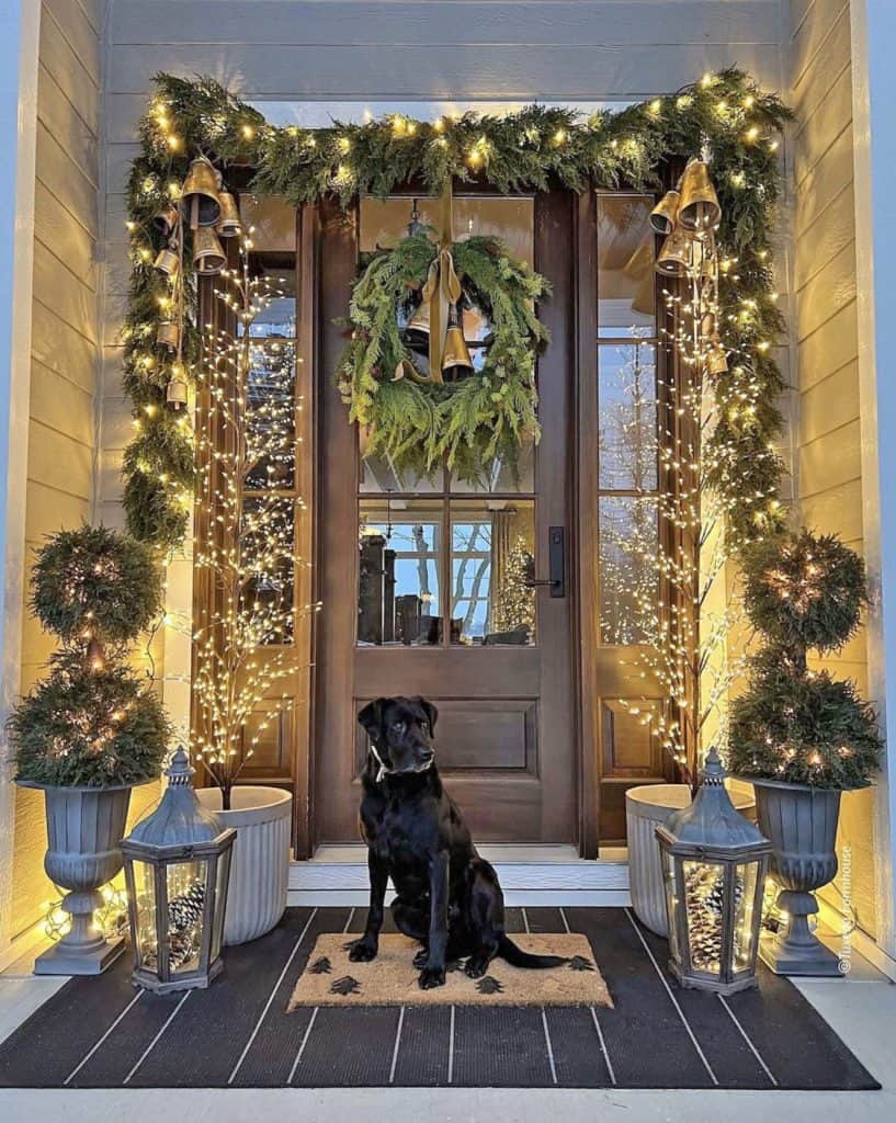 25 Best Outdoor Christmas Decorating Ideas For A Winter Wonderland