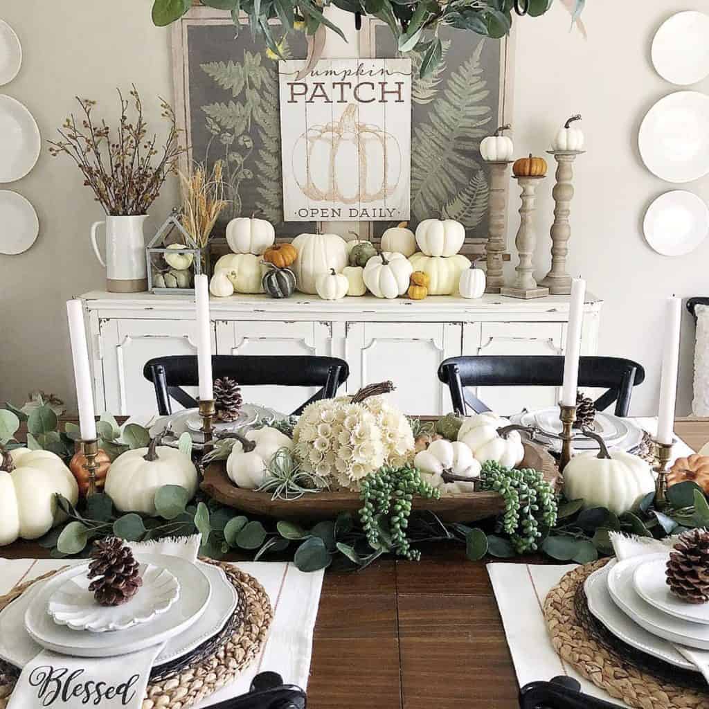 24 Stunning Thanksgiving Table Decor Ideas To Impress Your Guests