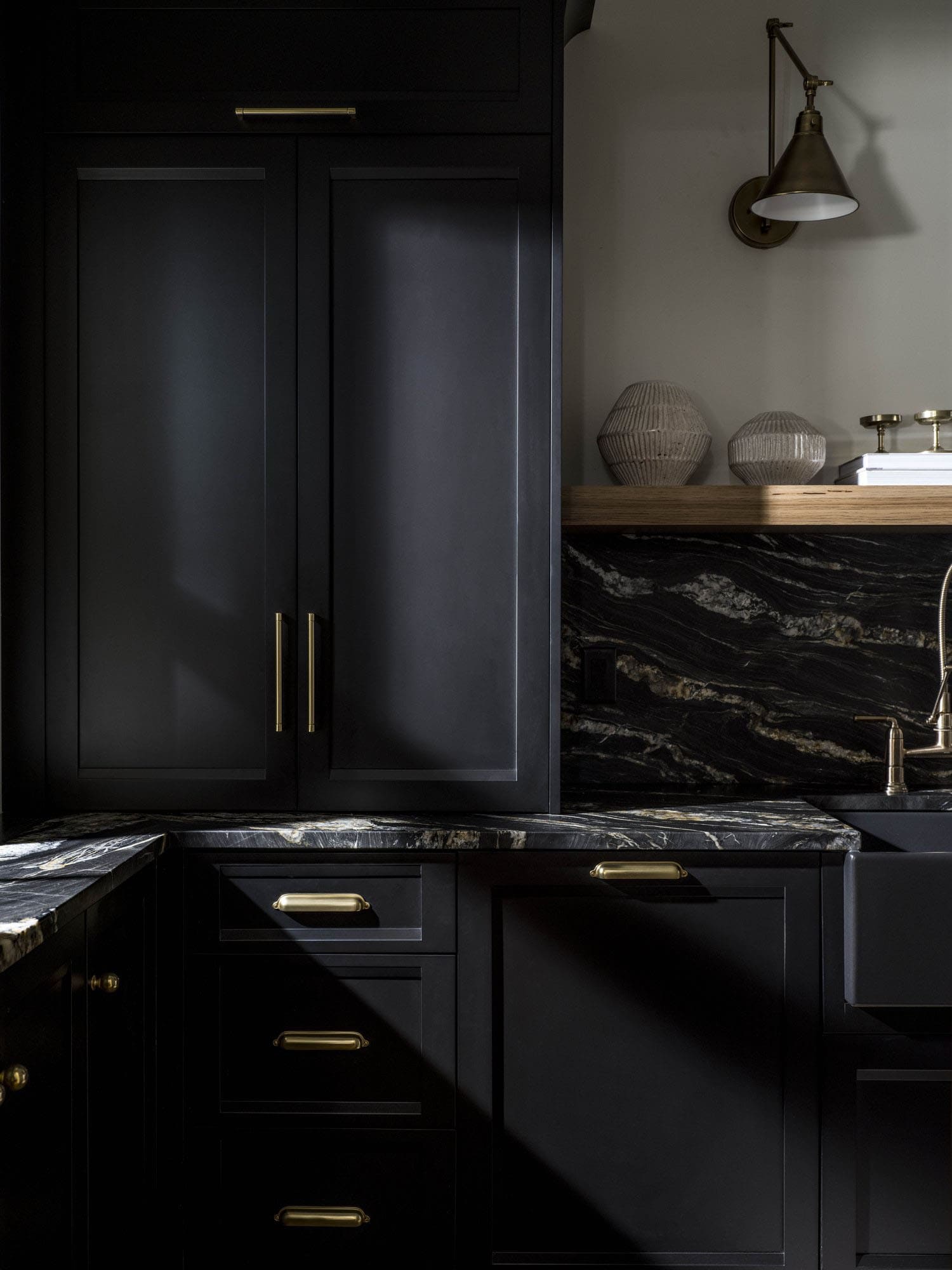 contemporary-scullery