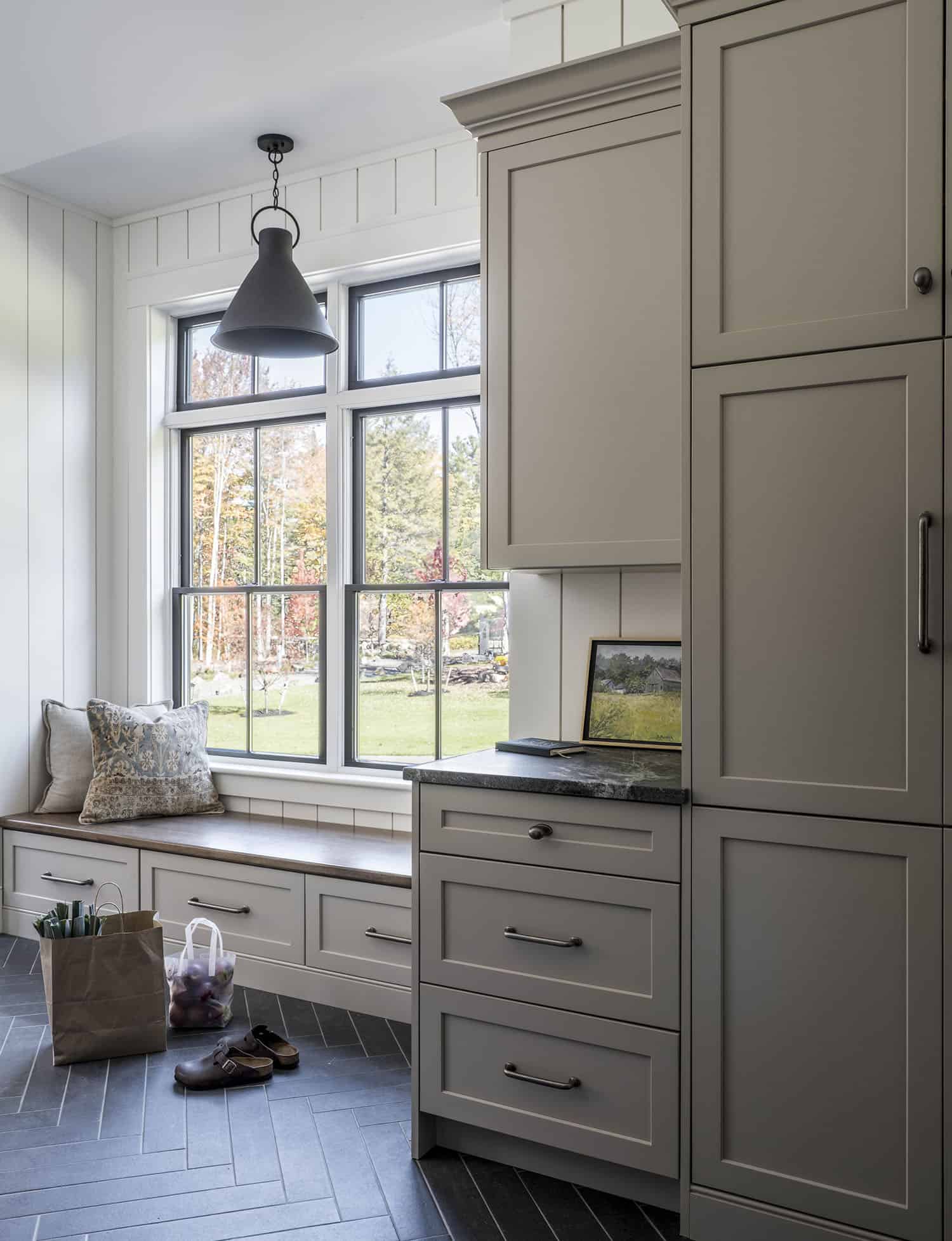 contemporary-mudroom-with-built-in-bench-seating